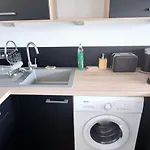 Cosy Design Avec Piscine, 8mn De La A Pied